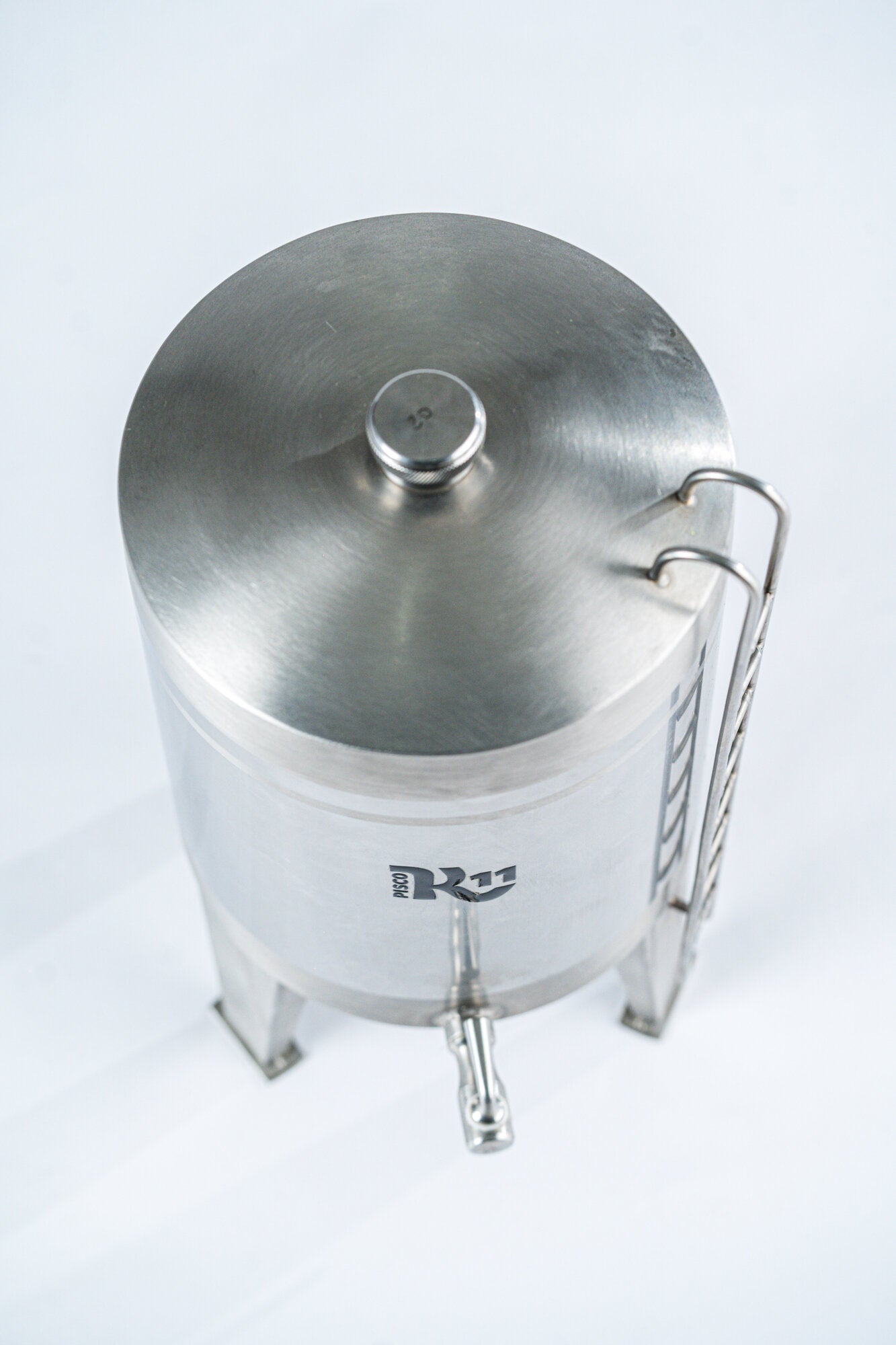 Vista superior mini cuba acero inoxidable Pisco K11 con tapa