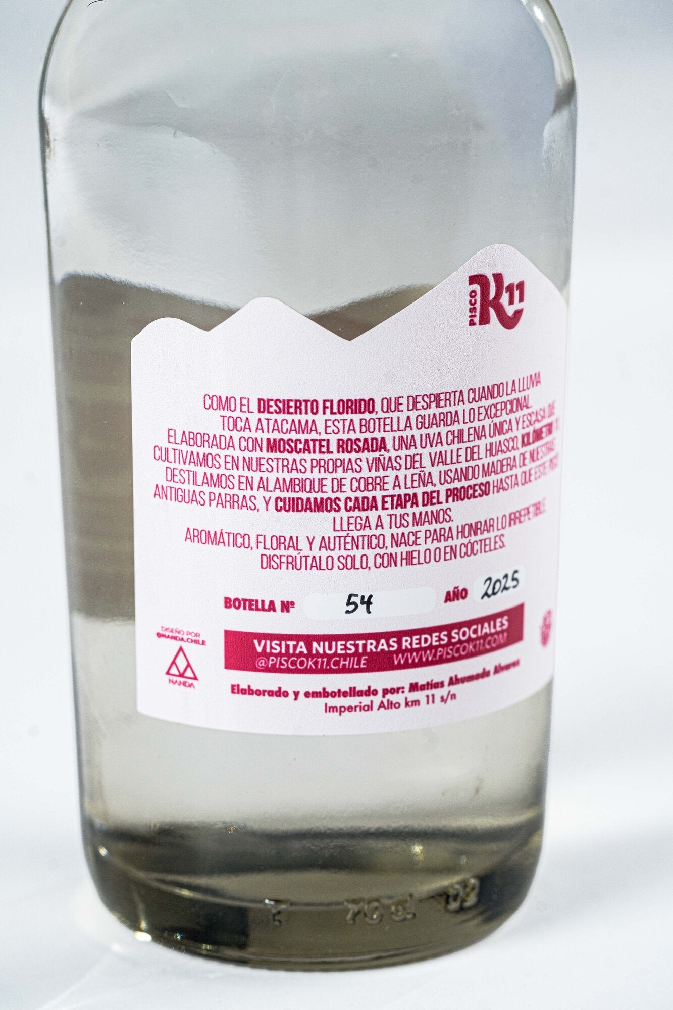 Detalle texto contraetiqueta Pisco K11 moscatel rosada Valle del Huasco